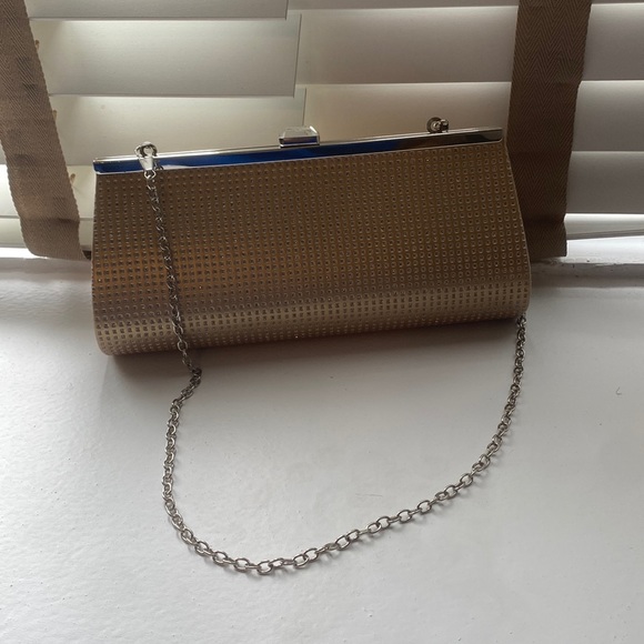 unkown Handbags - Gold clutch